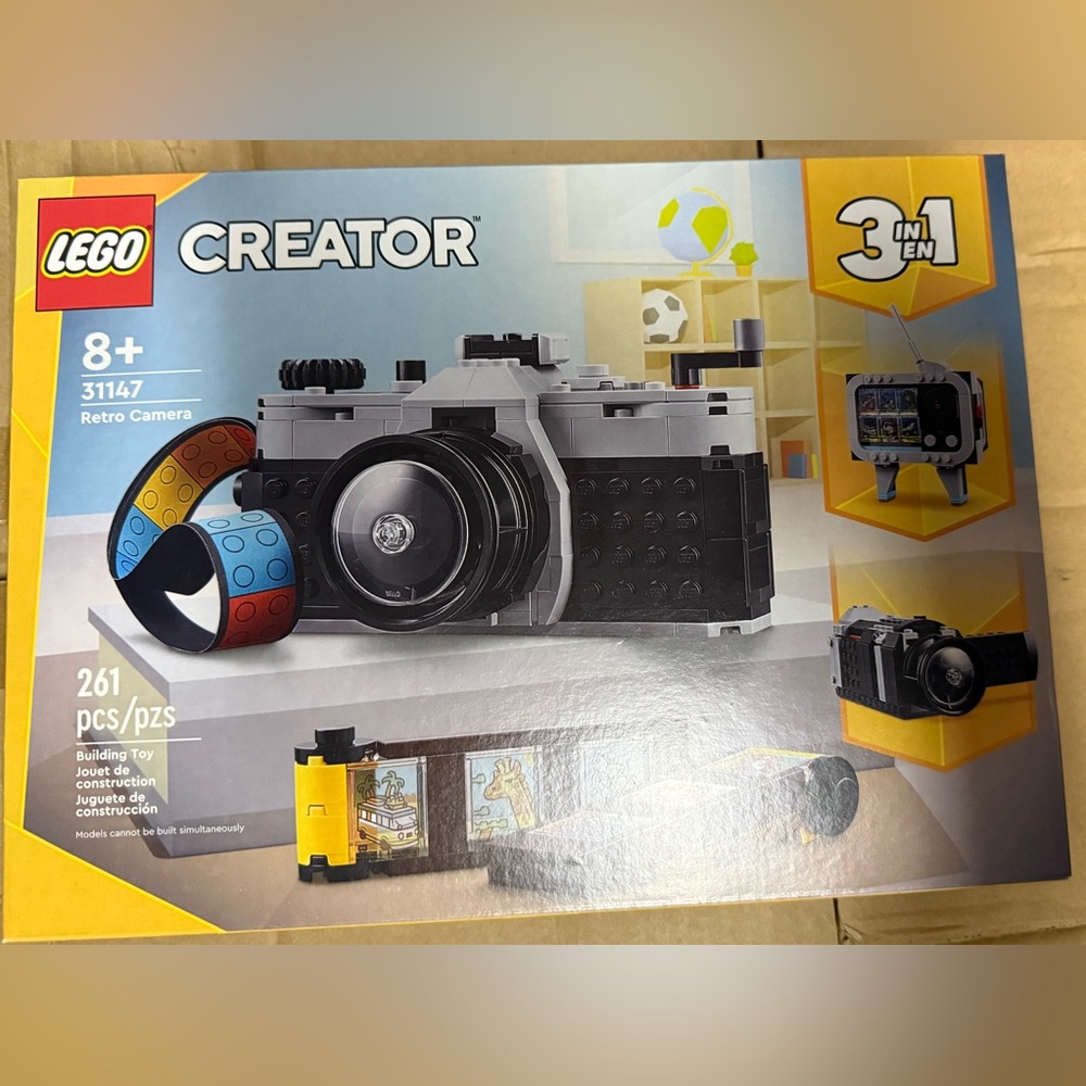 LEGO Creator Retro Black and Gray Camera Set